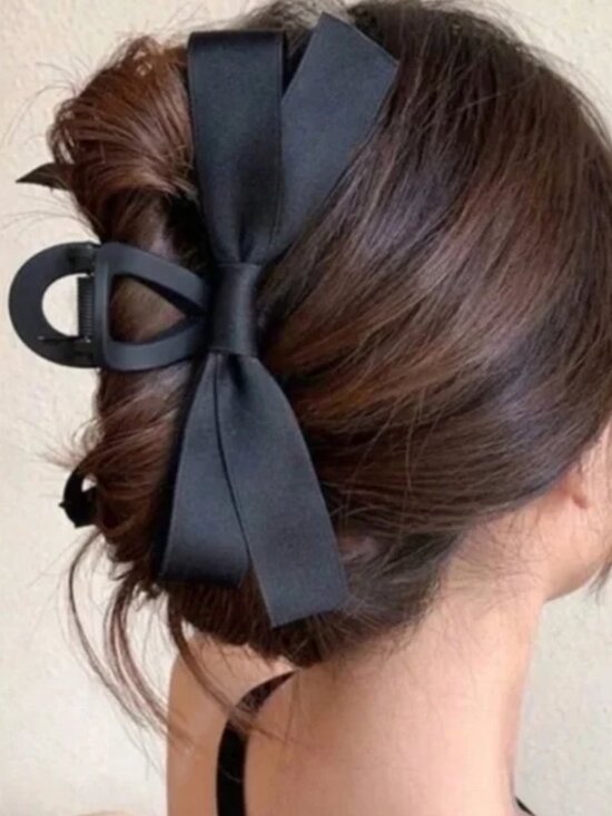 Black Bow Hair Clip - Picture 2 of 3